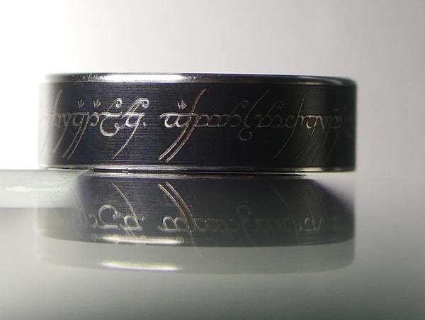 Beauty ring black Titanium LOTR