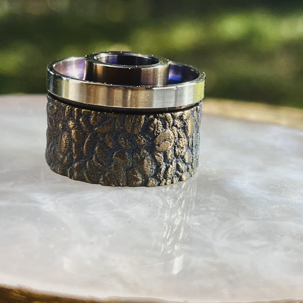 Titanium Antiquity V2 cap engraved with Coffee Beans design by Laser Custom Works and available on Divavap.com