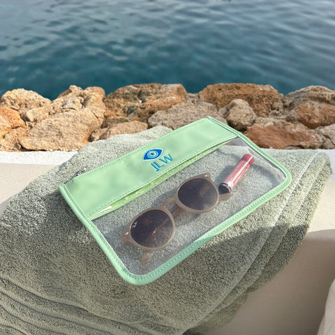 Clear pouch for the beach