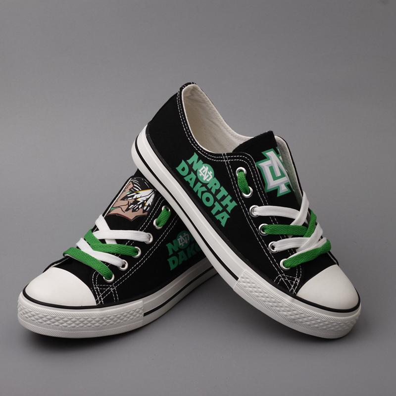 Novelty Design North Dakota Fighting Sioux Shoes Low Top Canvas Shoes ...