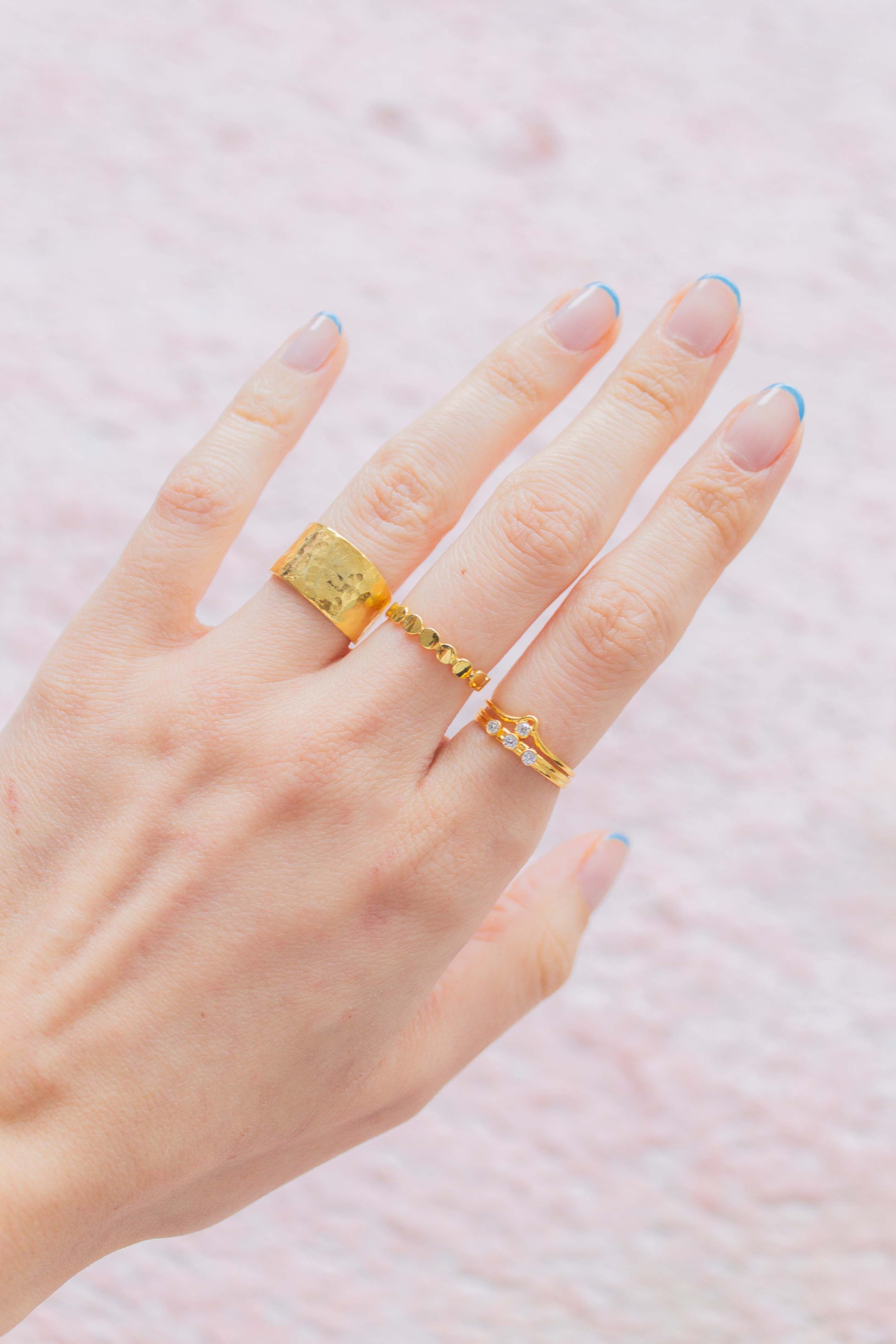 Dainty gold rings stacking