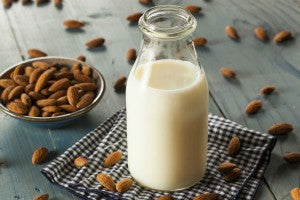 almonds_milk_vegan_healthy_nuts_pic