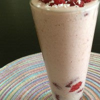 coconut raspberry smoothie_pic