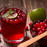 cranberry_juice_spoon_fruit_drink_pic