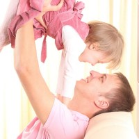 dad_baby_pink_lift_fun_play_happy_girl_pic