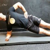 derek_tresize_side_plank_exercise_core_back_pic