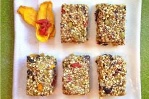 fruity_chocolate_breakfast_protein_bars_nuts__seeds_pic