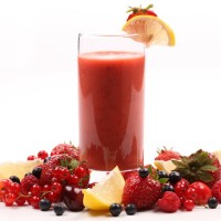 juice_and_smoothies_make_healthy_treat_pic