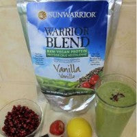 pomegranate_lemon_strawberry_crunch_smoothie_delicious_healthy_sunwarrior_protein_pic