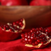 pomegranates_red_seeds_fruit_bowl_pic