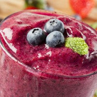 smoothie_blueberries_purple_yummy_healthy_mint_strawberries_fruit_pic