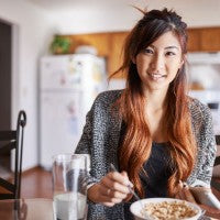 woman_young_asian_pretty_happy_breakfast_eating_morning_pic