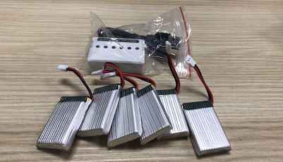 Crazopony 6pcs 1S 3.7V 750mAh Lipo Battery 30C with 6-in-1 Charger Intelligent Fast Charging