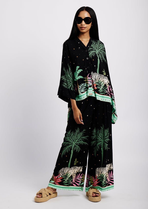 The Kimono Scarf Shirt in Black Tiger