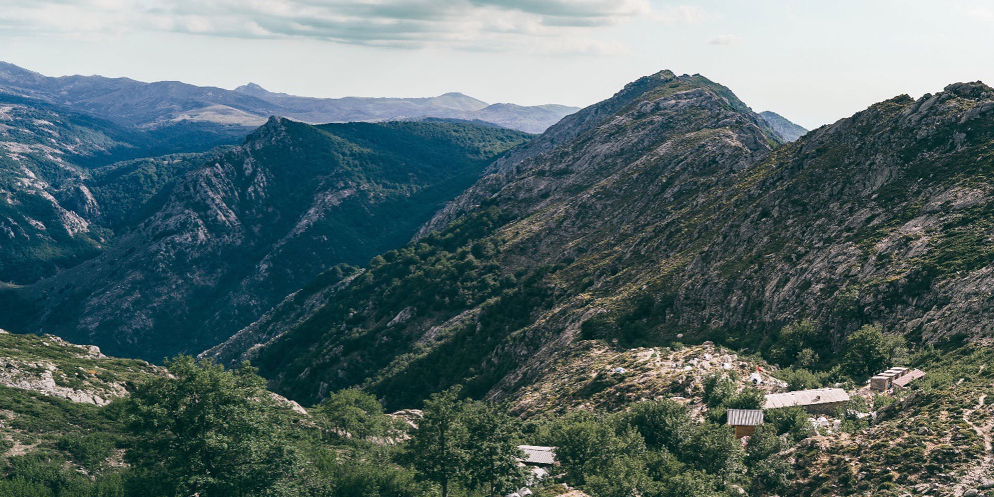 MEGA PINTS AND MEGA VERT ON THE GR20 IN CORSICA