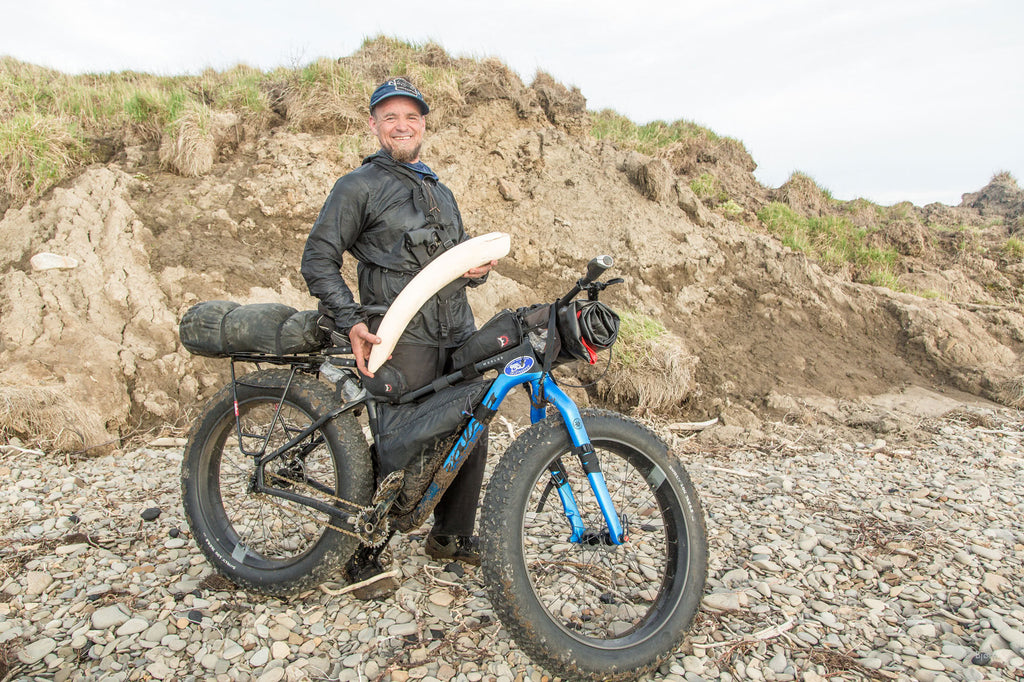 Bjørn poses with a musk ox skull