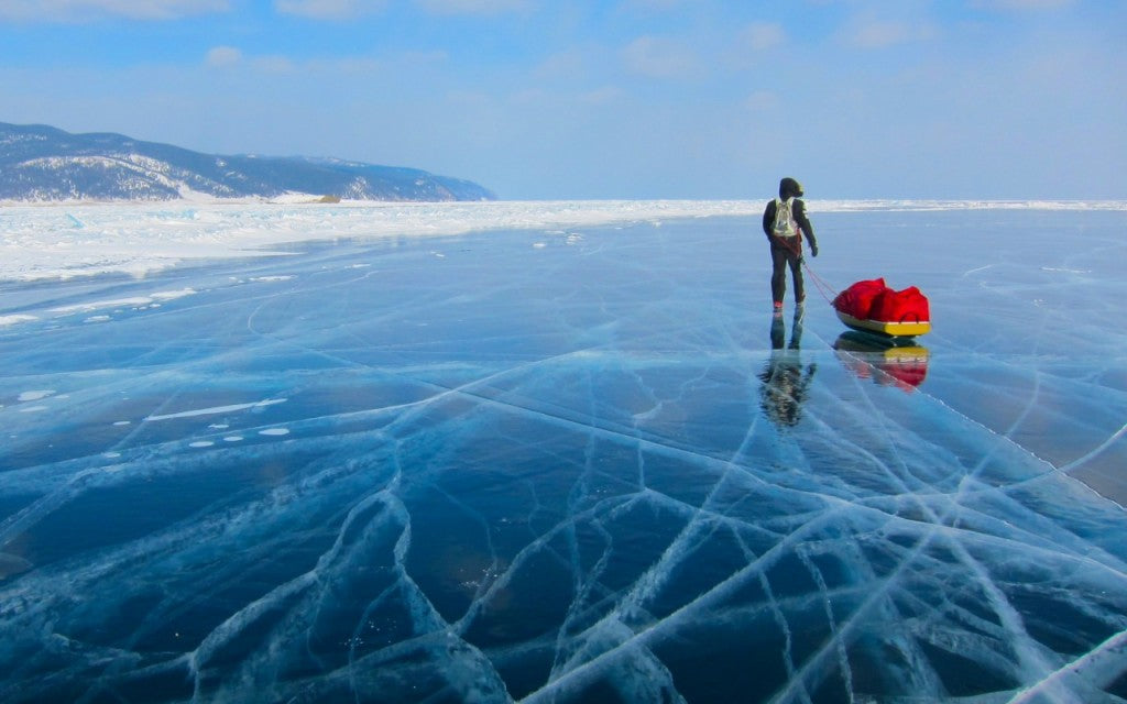 xactnutrition athlete Ray Zahab trudging across the polar landscape