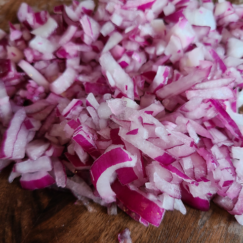 How To Cut Onions Without Crying - What Works and What Doesn't - Virginia  Boys Kitchens