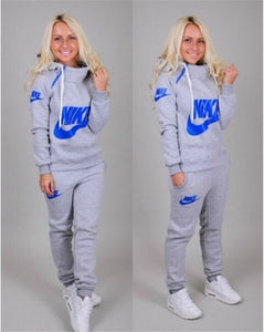 female tracksuits nike