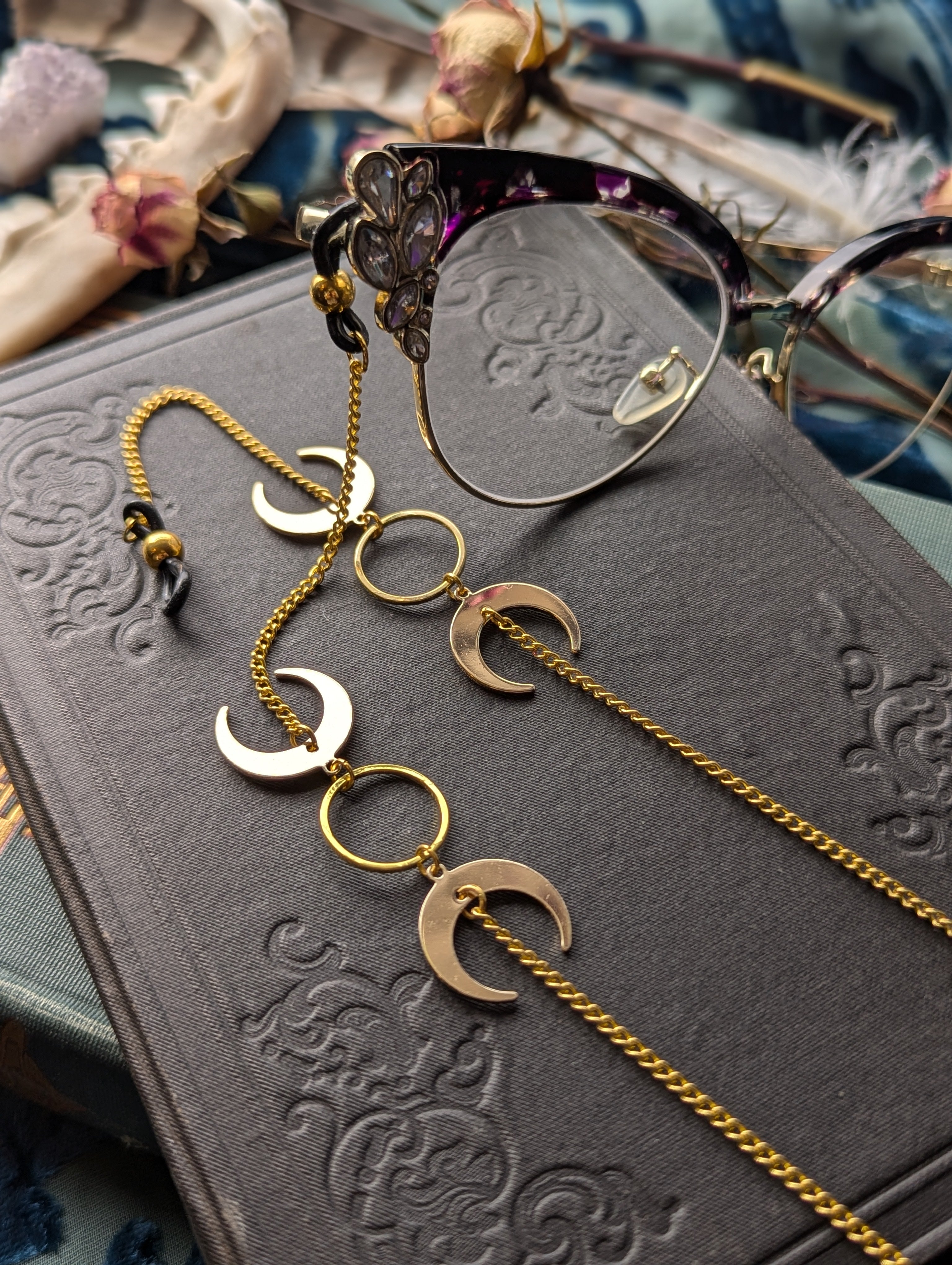 Triple Moon Eyeglasses Chain