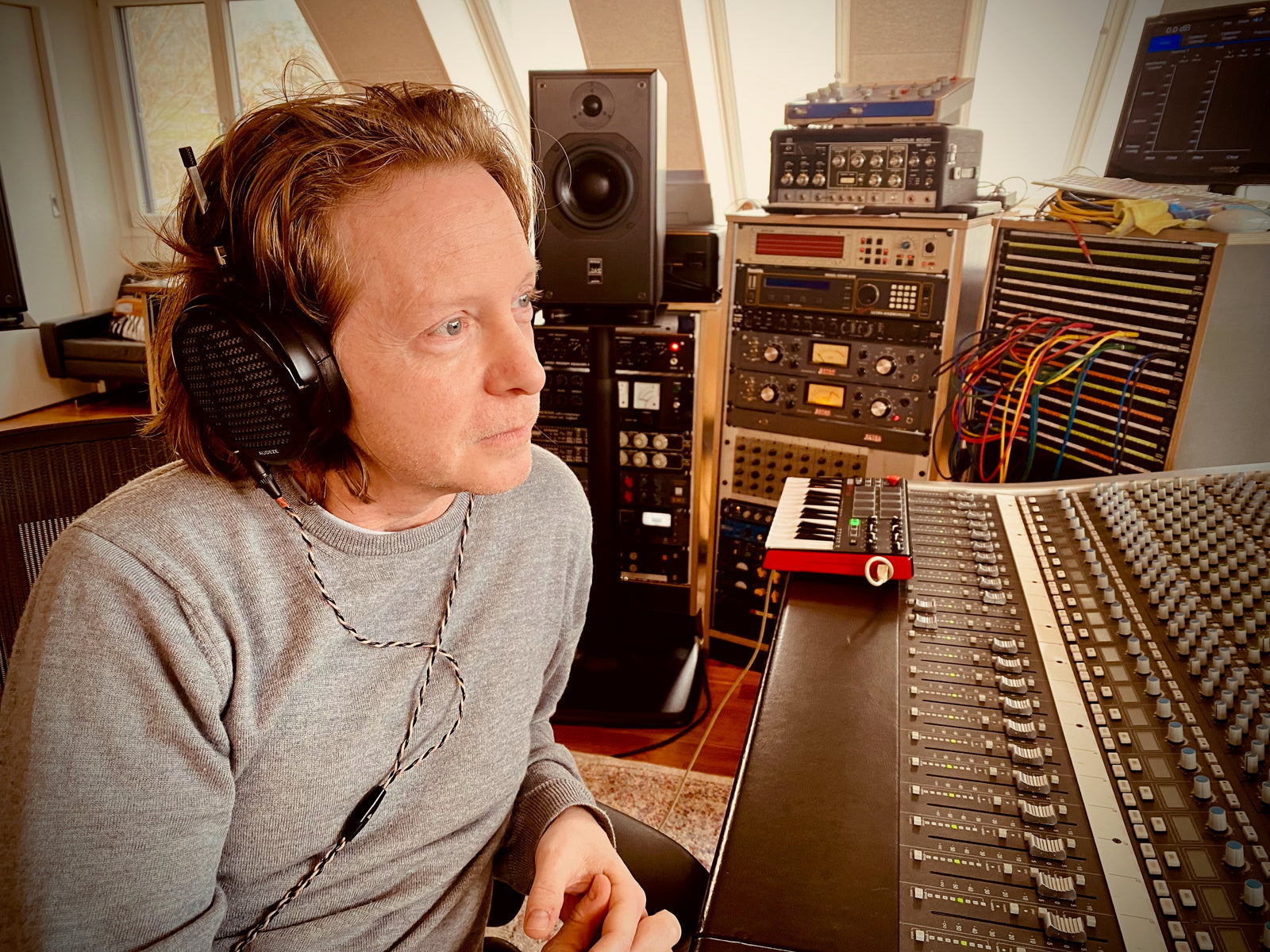 Audeze Interviews Producer Engineer And Mixer Patrik Majer