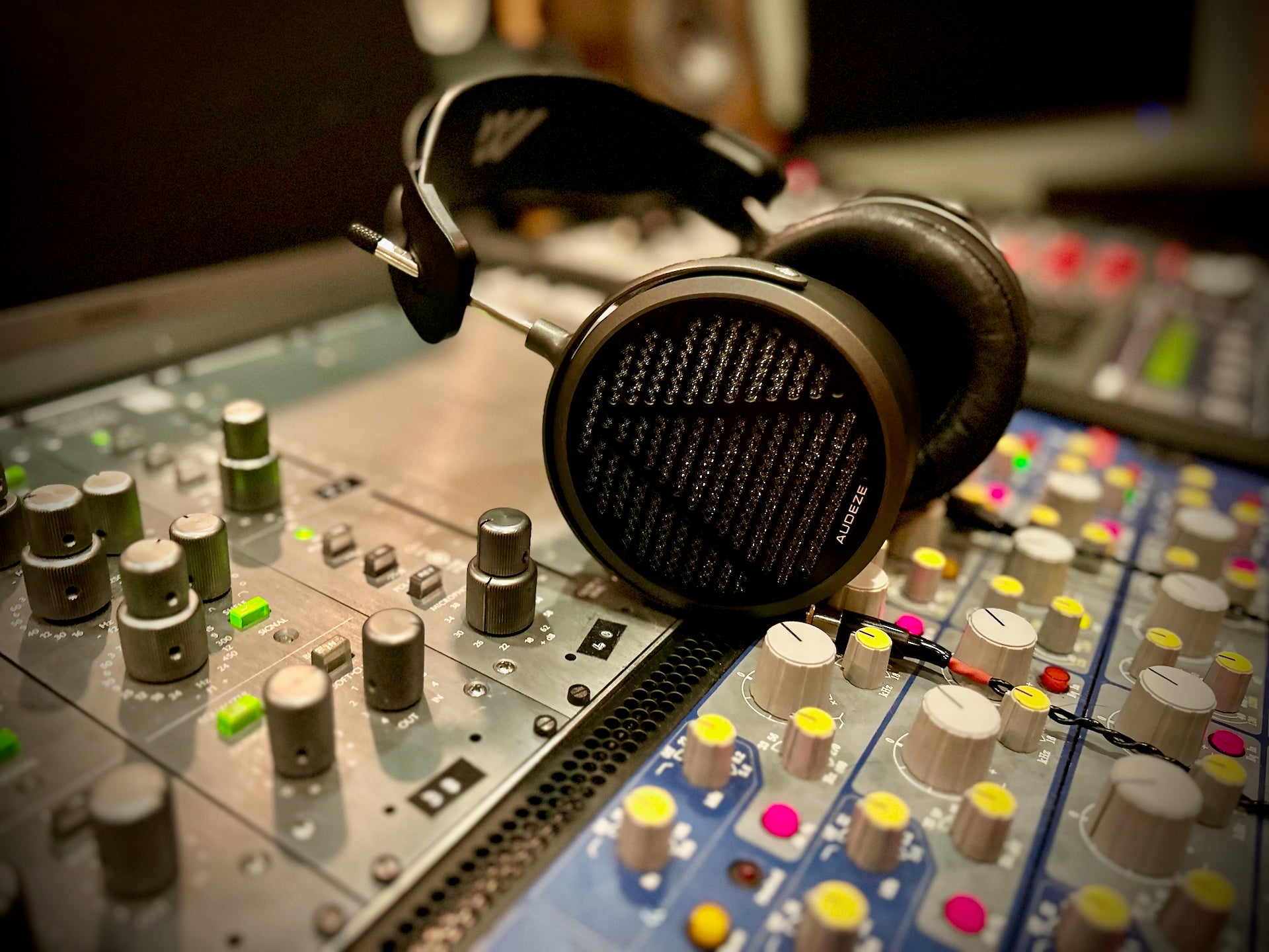 MM-500 Headphones on Thomas's mixing table