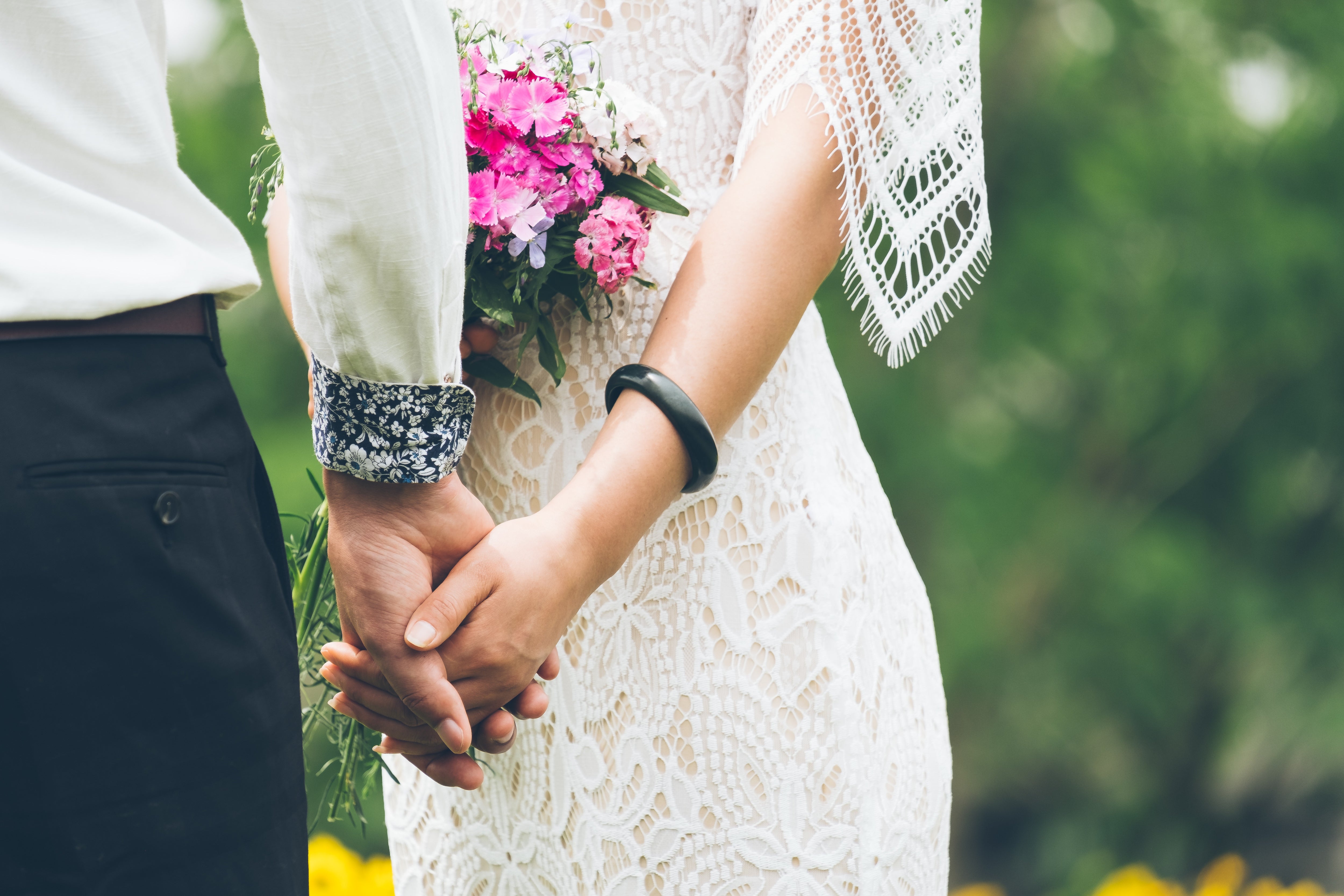 Wedding Photography Exchanging Vows Close-Up of Hands