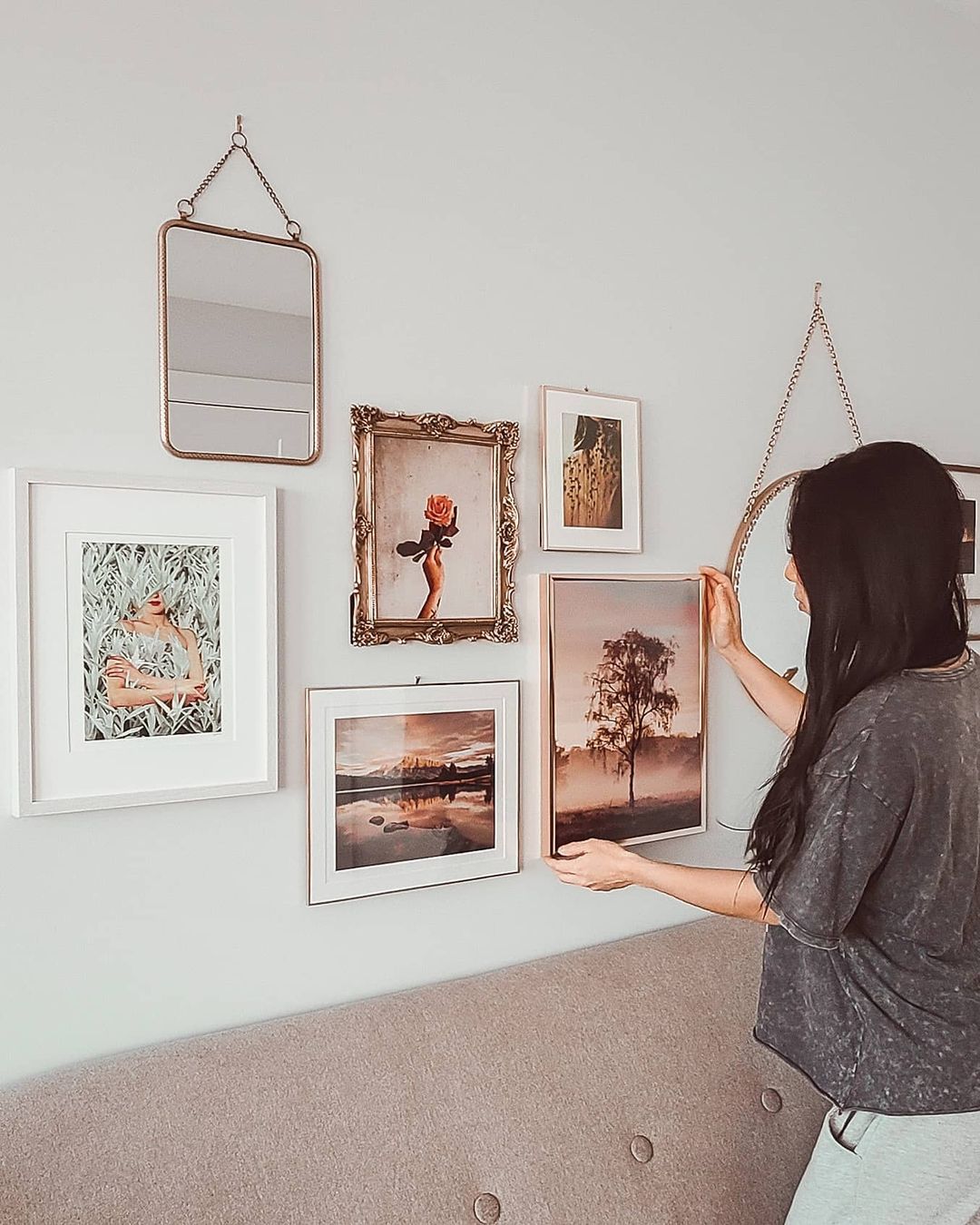 Creating a Gallery Wall of Photos
