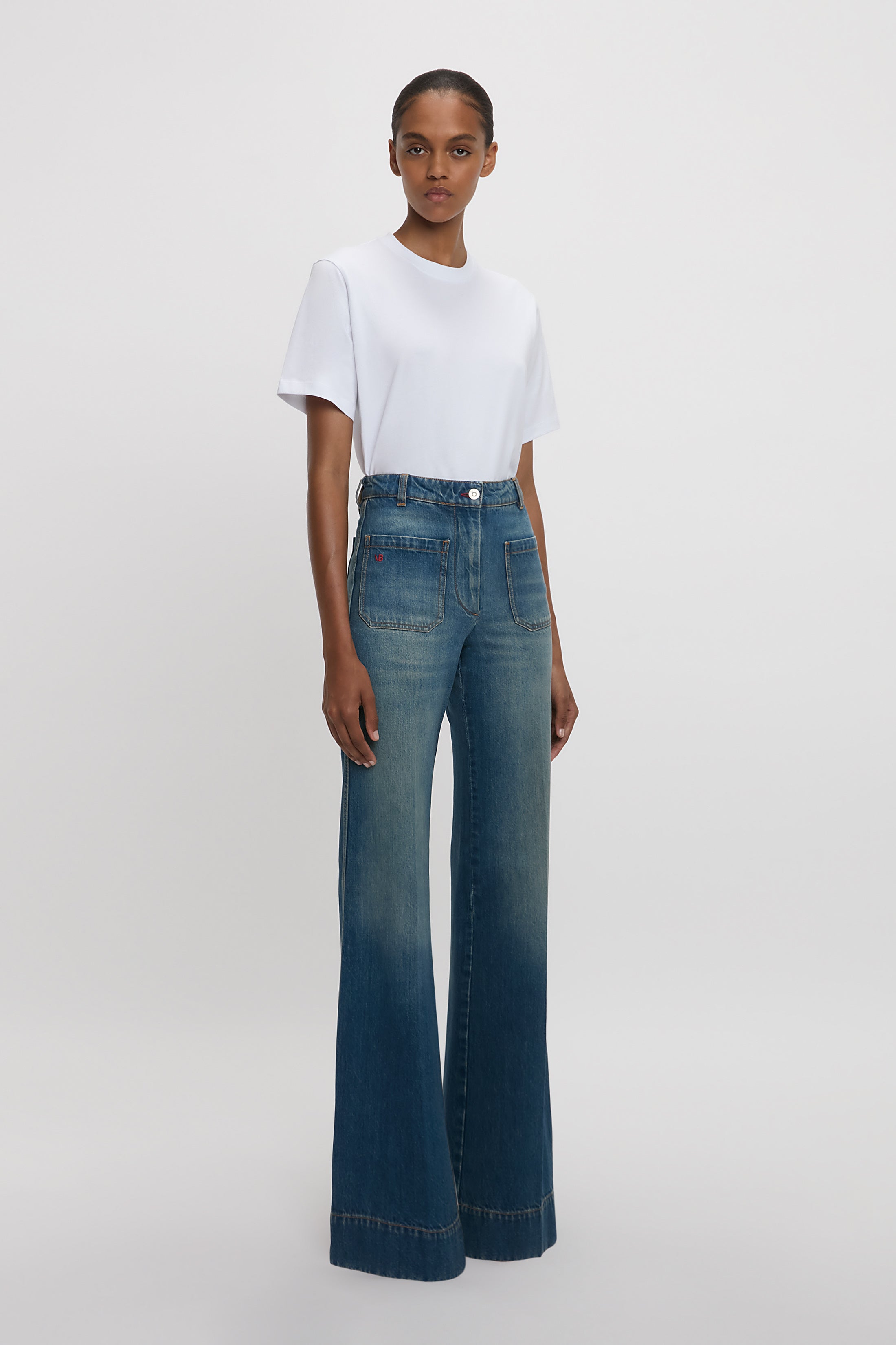 【関税込み】Victoria Beckham インディゴ フレイド ジーンズ Julia High Waisted Jean In Indigo Rinse | Designer Jeans