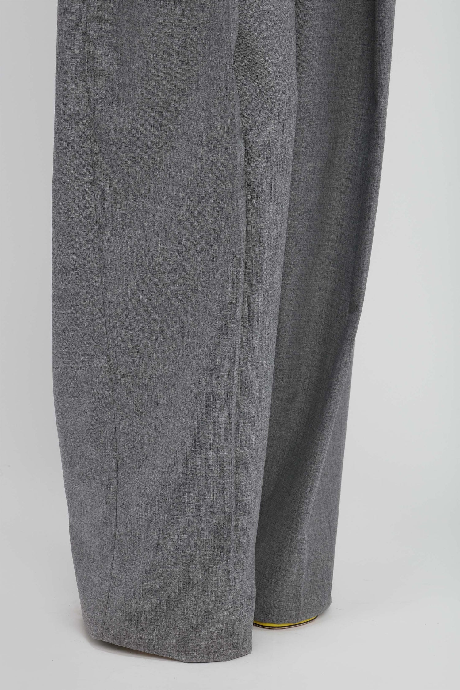 Wide Leg Pleated Trouser In Grey Melange