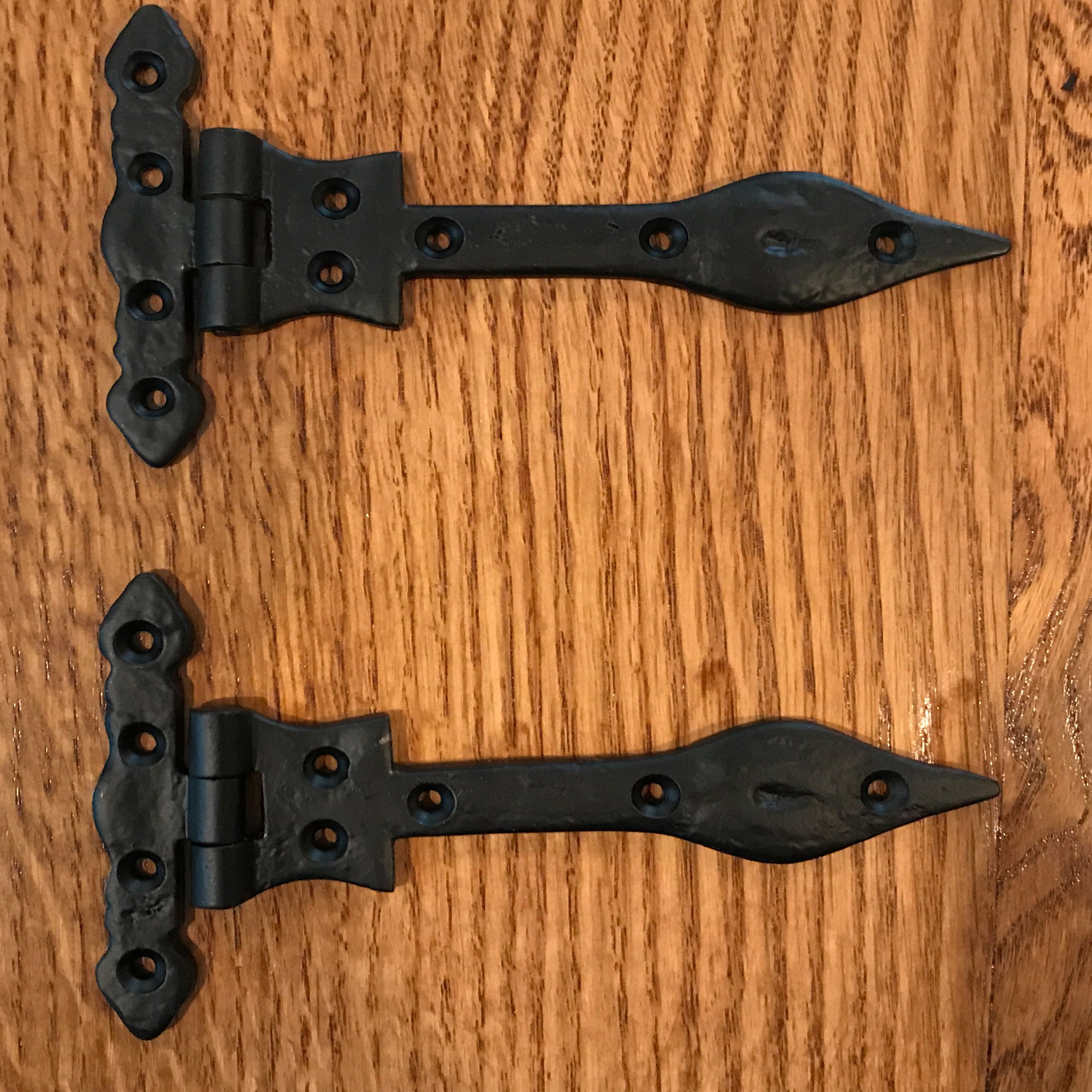 strap hinges