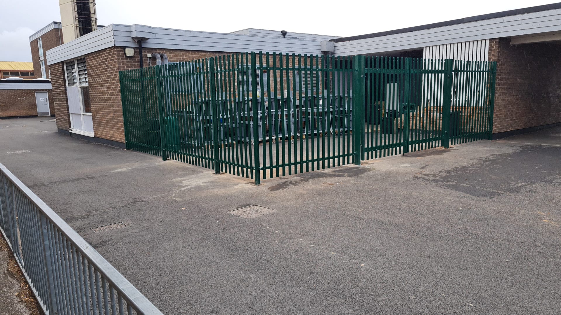 Round & Notched Palisade Fencing Supplied & Installed for a School in Doncaster