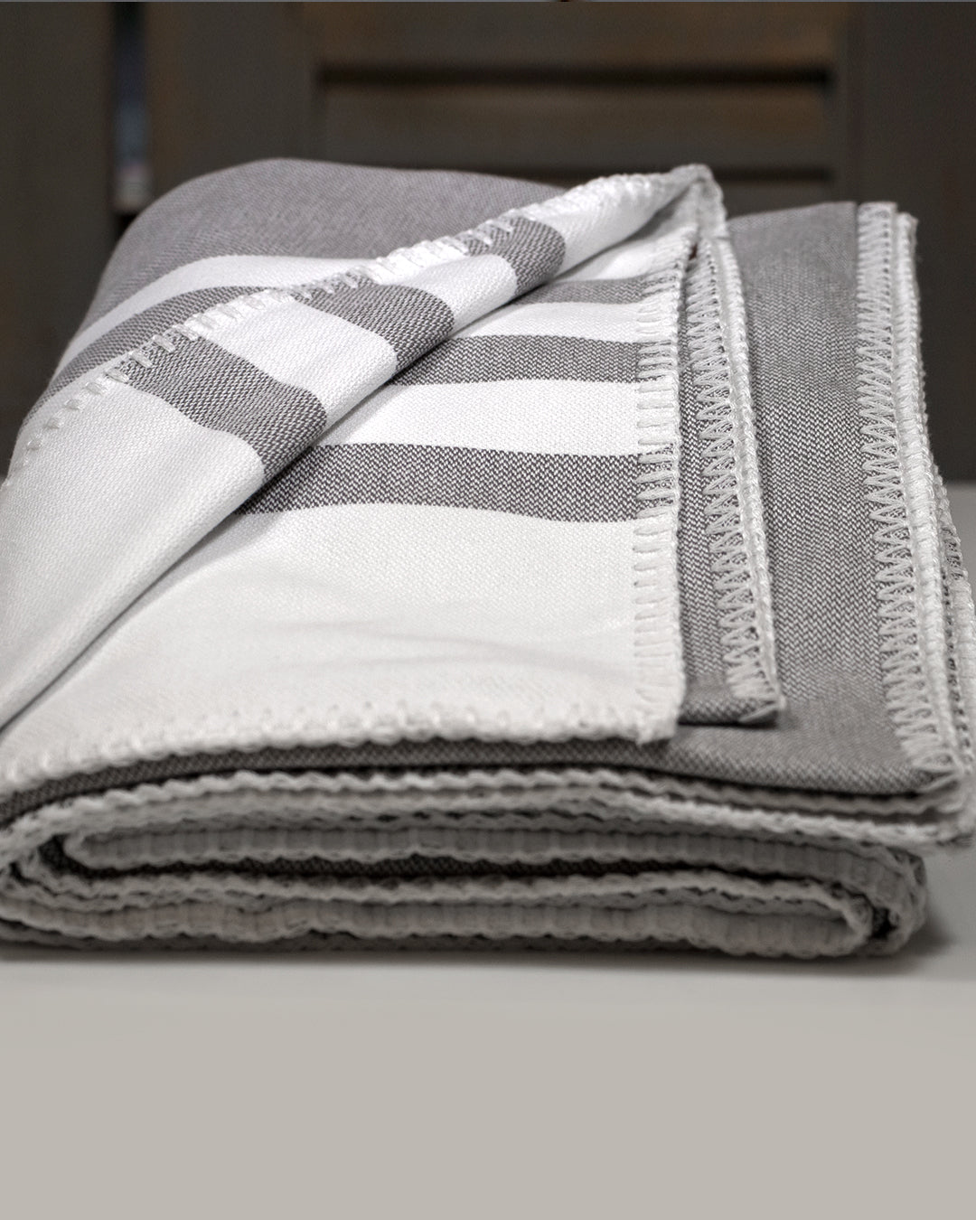 White with Grey Hand Towel – Antiochia Collection – Antiochia Home