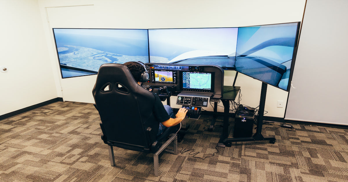 Flying a flight simulator with immersive triple screens