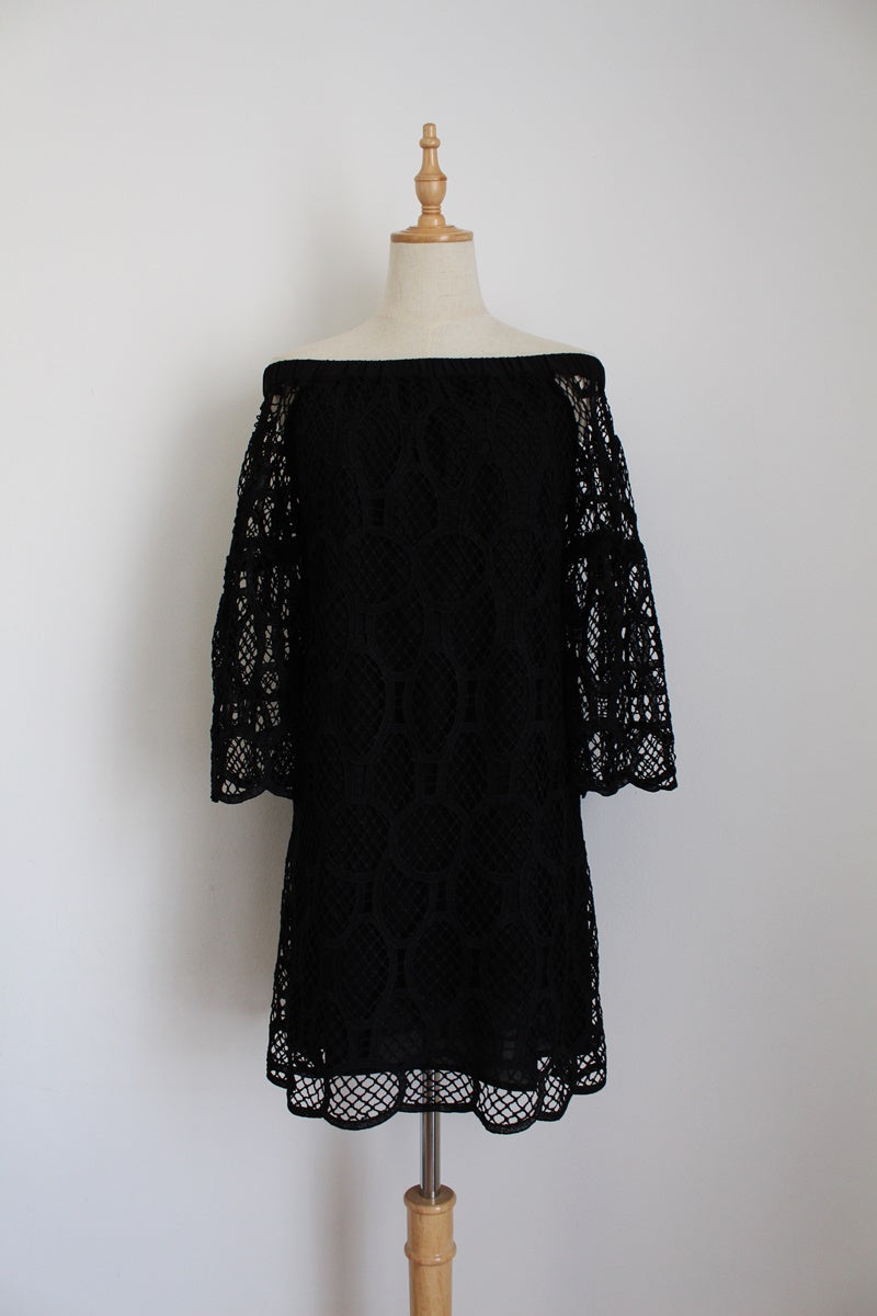 WITCHERY BLACK LACE OFF THE SHOULDER DRESS - SIZE 8