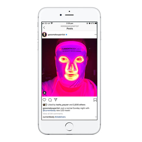 Instagram post med LED masken, tændt