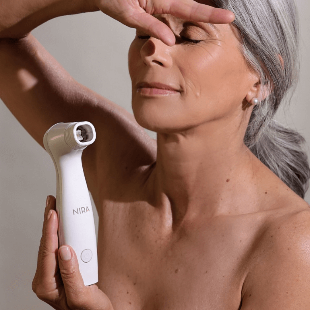 NIRA Pro Skincare Laser i brug