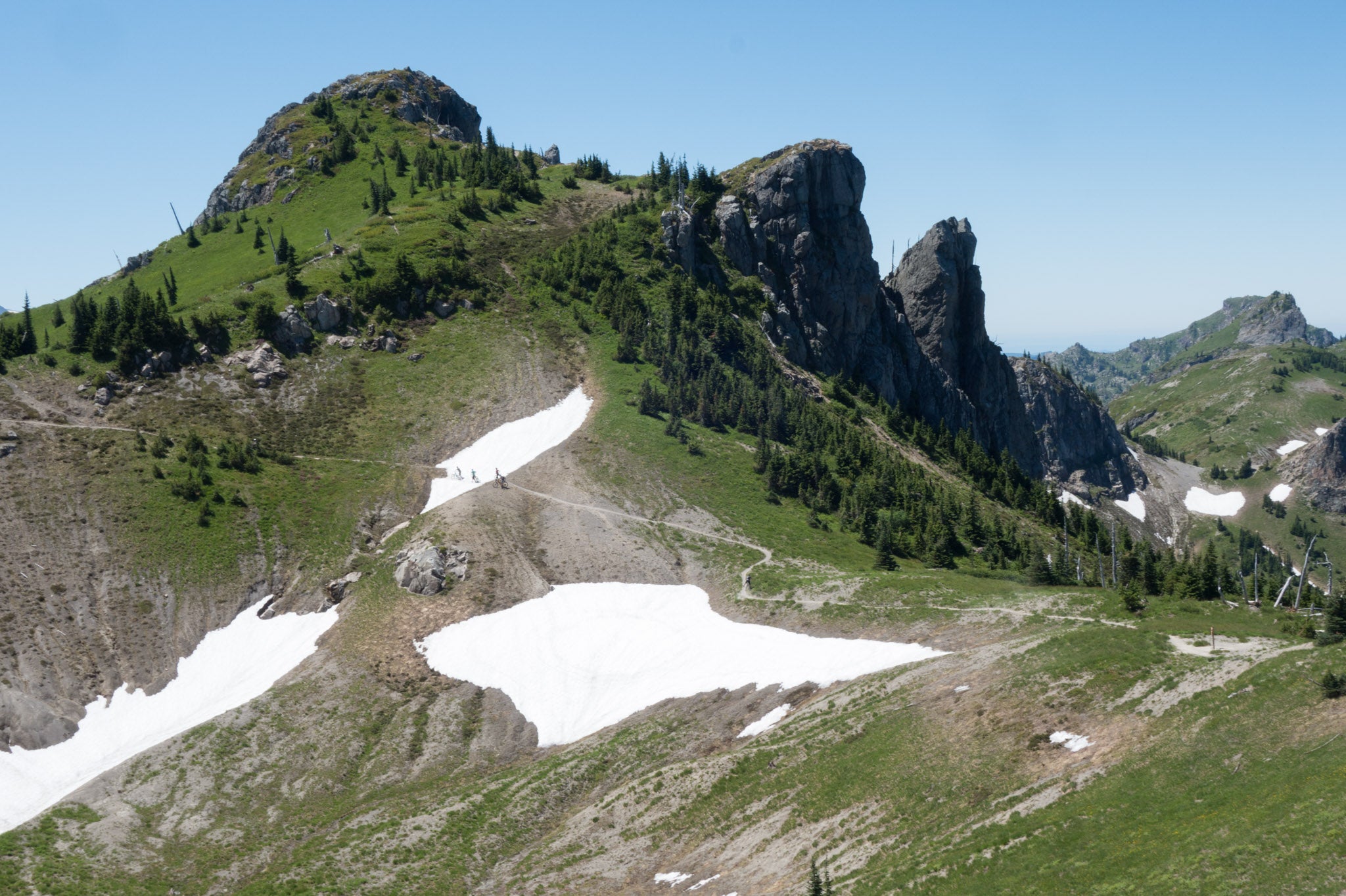 Climbing toward Mount Margaret on Boundary Trail