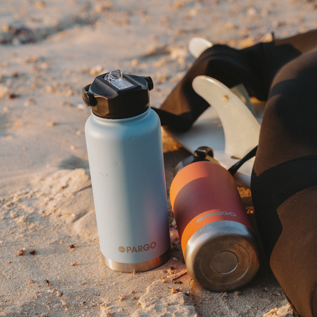 950ml Insulated Sports Bottle w/ Straw Lid