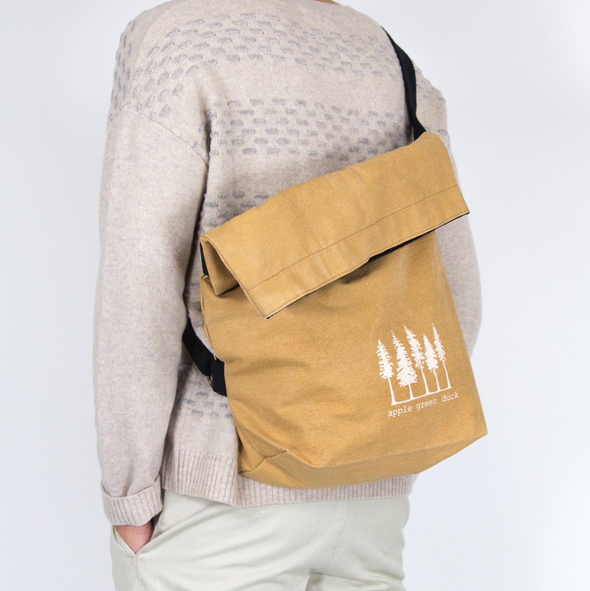 sling tote