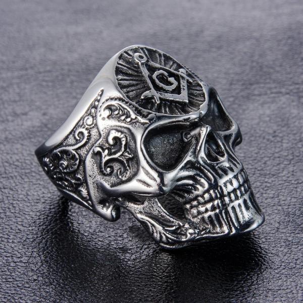 skull ring meaning