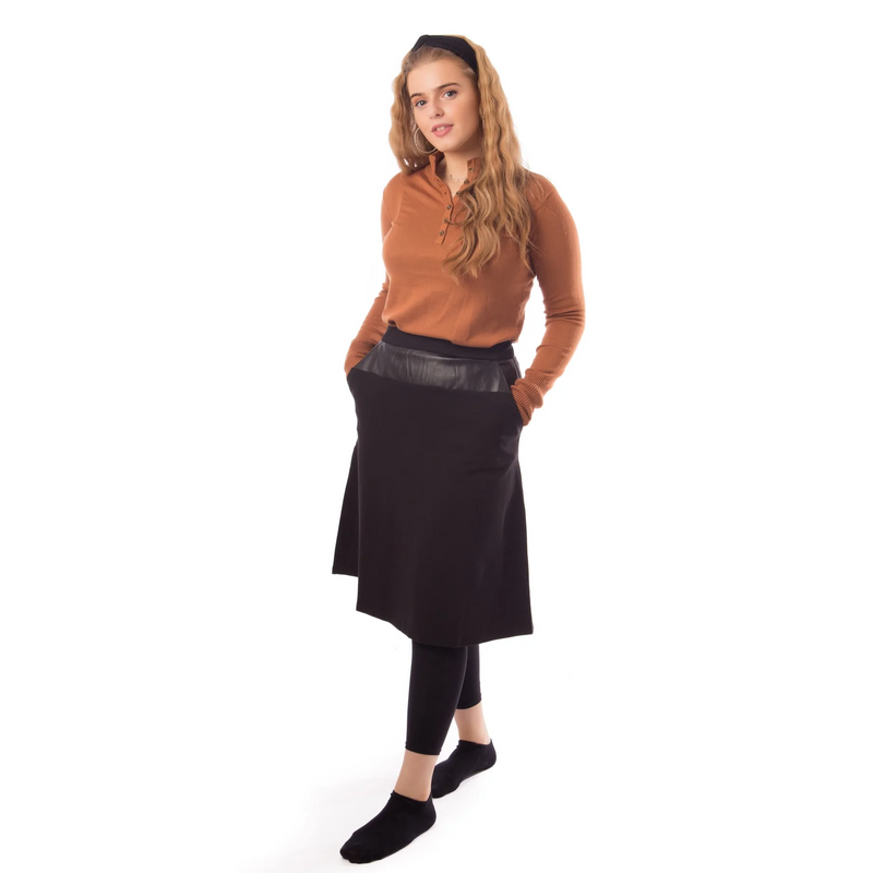 Women's Panel Skirt With Pockets