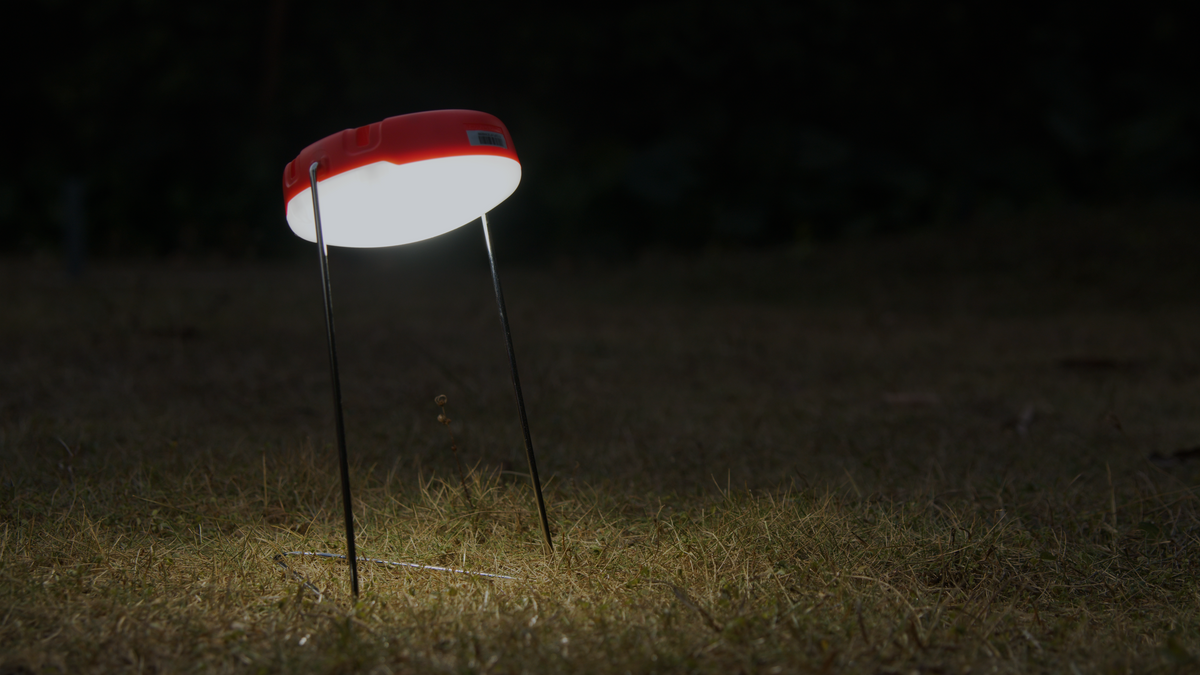 dlight solar lamp