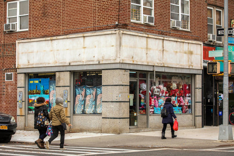 NYC Store without any signs