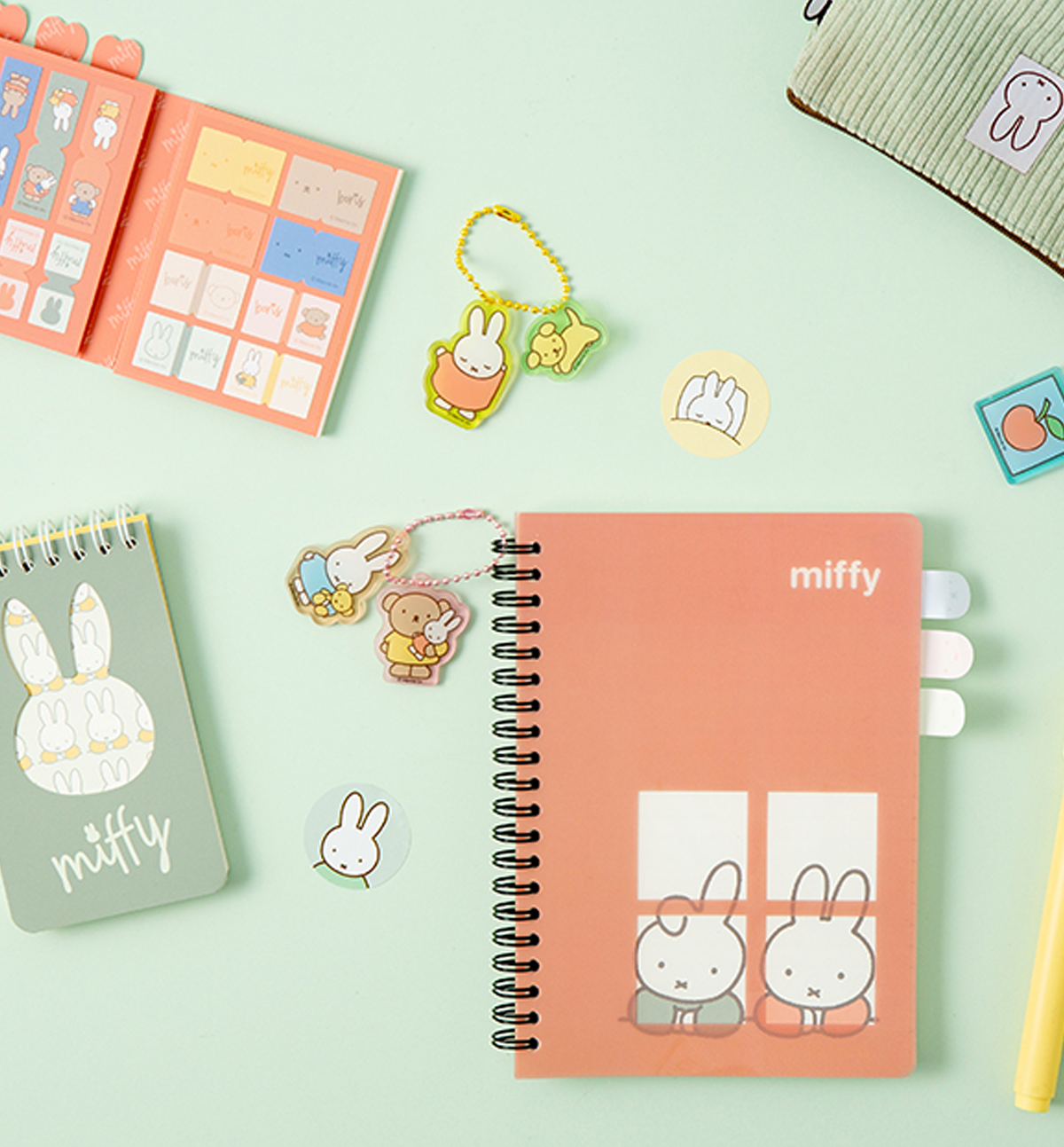 Miffy Acrylic Keyring [4 Designs]