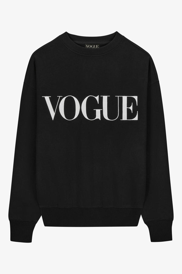 Sudadera VOGUE negra con logo bordado en crema