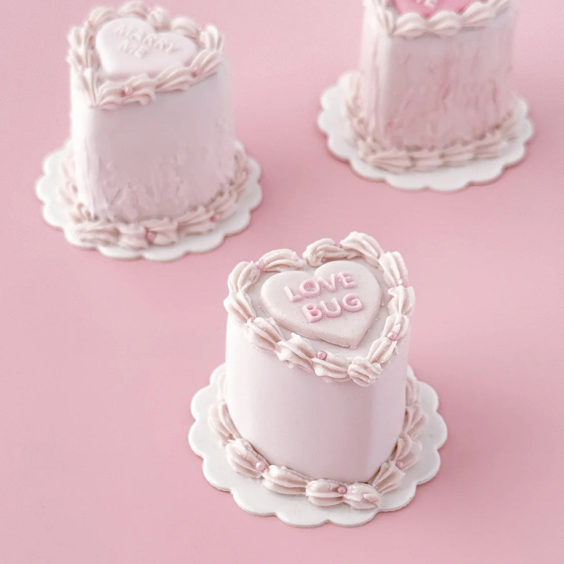 ITS TIMEEEEE!!💗💗 our newest cake pop mold, a Tall Heart Cake, is