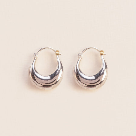 Hoops with clasp in silver