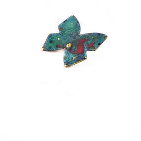 Butterfly pin