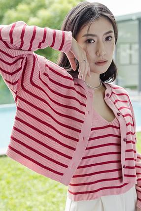 Hart Crop Cardigan in Pink